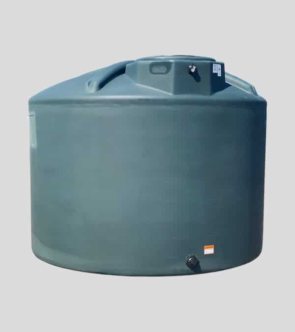 The image shows a vertical water storage tank with straight walls.